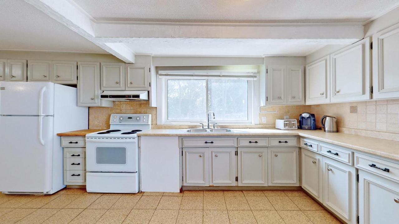 Main Beach River Retreat - Wasaga Beach 1 - Main Strip - 95 Mosley St Luaran gambar