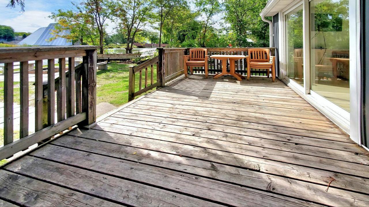 Main Beach River Retreat - Wasaga Beach 1 - Main Strip - 95 Mosley St Luaran gambar