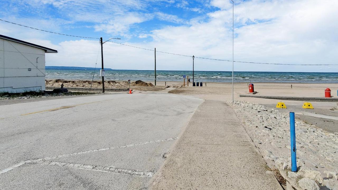 Main Beach River Retreat - Wasaga Beach 1 - Main Strip - 95 Mosley St Luaran gambar