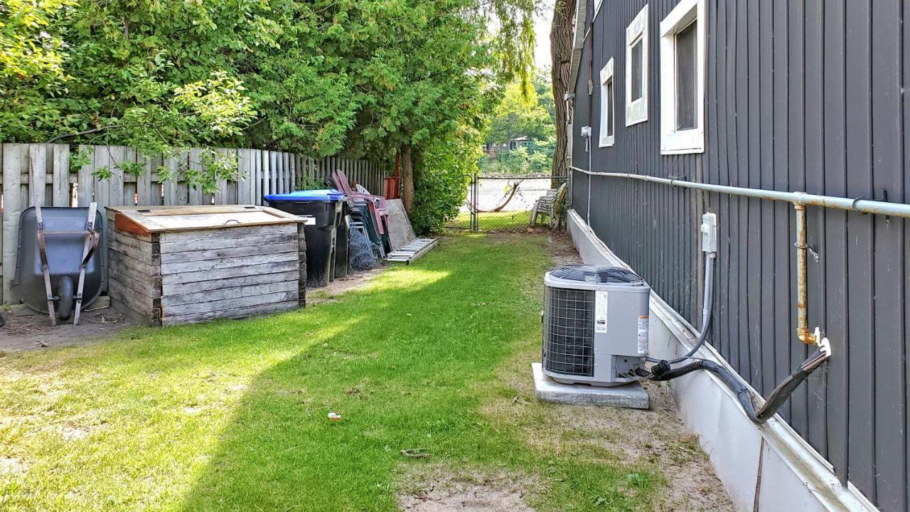 Main Beach River Retreat - Wasaga Beach 1 - Main Strip - 95 Mosley St Luaran gambar
